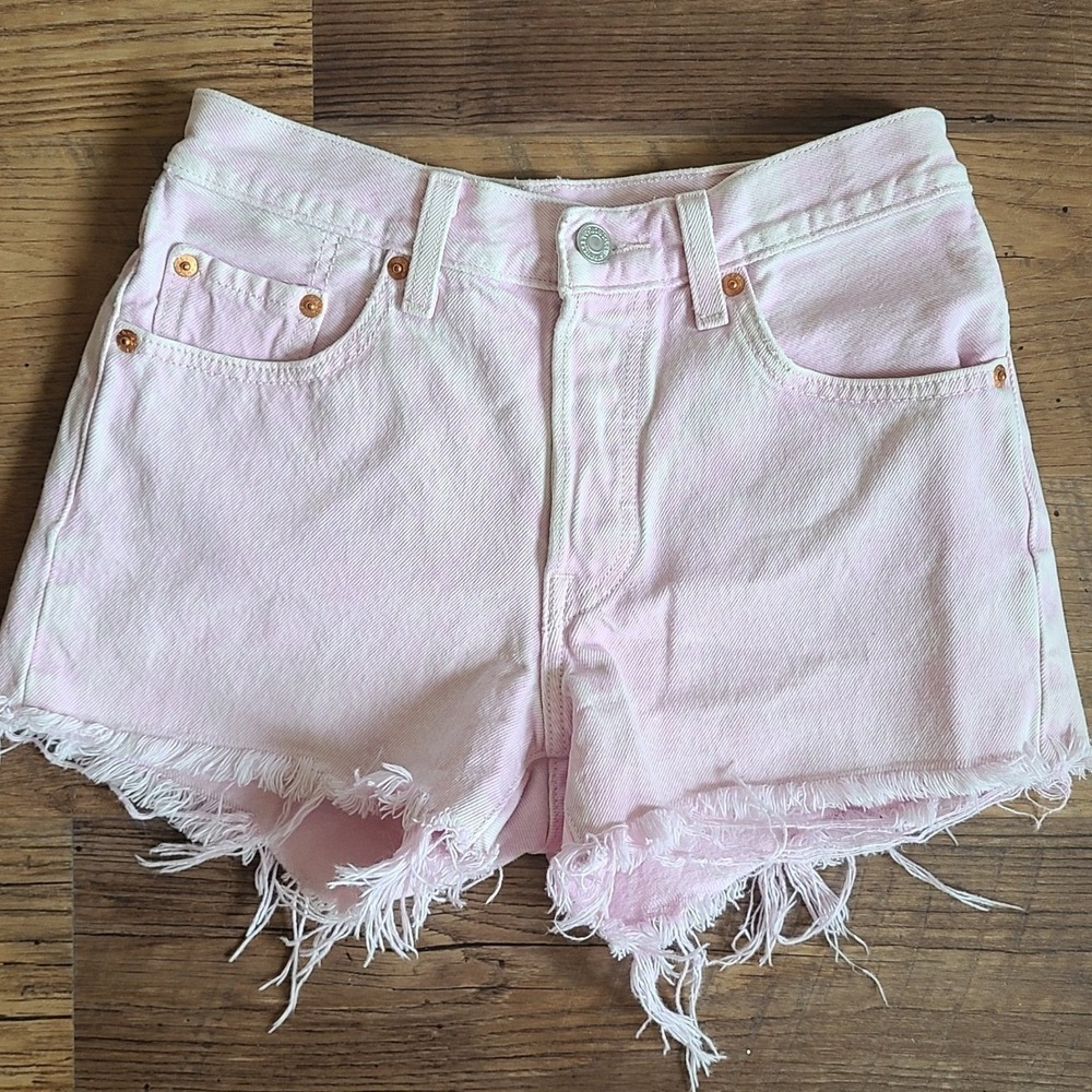 Levis 501 Buttonfly Original Pink Wash Cut Off Denim Shorts Womens 26